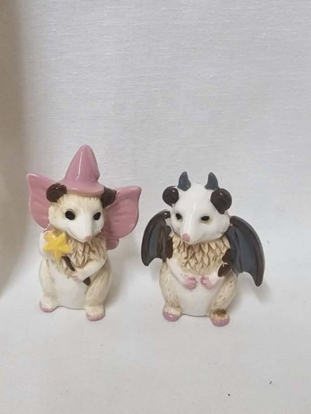 NWT - Cracker Barrel Possum Halloween Costume Salt Pepper Shaker Set Witch Bat